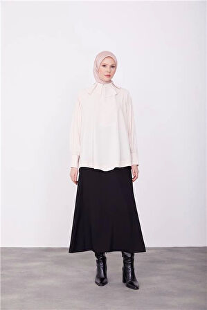Armine Yakası Pileli Ve Allerli Bluz 23K3416 Vanilya