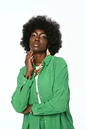 KADIN CEPSİZ DÜZ RENK OVERSİZE KESİM GÖMLEK