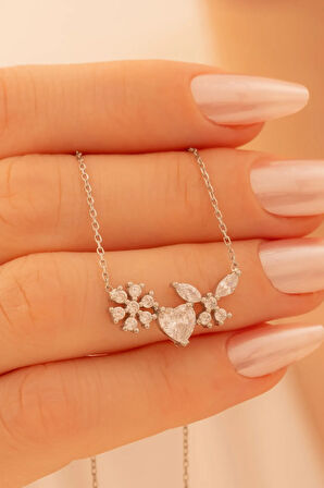 Kadın Gümüş Kolye - Zirkon Taşlı Kar Tanesi Ve Kalp Motifli Gümüş Kolye