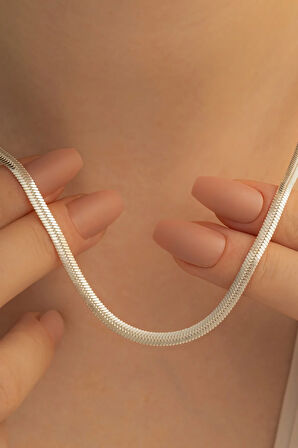 Kadın Gümüş Kolye - 925 Ayar Gümüş Bombeli Ezme Model Kadın Kolye