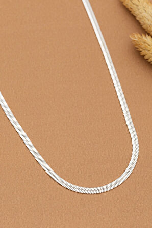 Kadın Gümüş Kolye - 925 Ayar Gümüş Bombeli Ezme Model Kadın Kolye