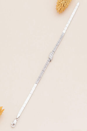 Kadın Gümüş Bileklik - 925 Ayar Zirkon Taşlı Petra Gümüş Kadın Bileklik