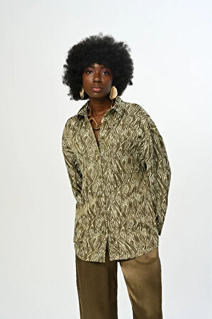 KADIN KARIŞIK DESENLİ ÇİFT CEPLİ GÖMLEK