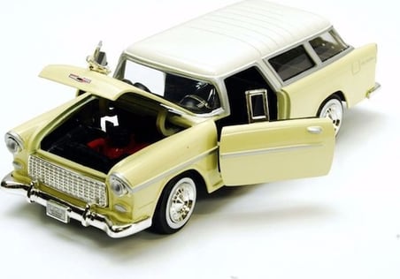 Motormax Model Araba 1:24 1955 Chevy Bel Air Nomad