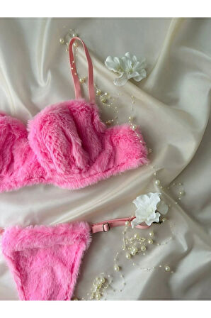 Pembe Peluş Sütyen ve String Takımı Kadın İç Çamaşırı Seti