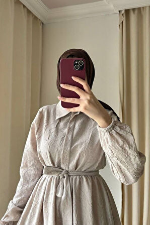 Kadın Gömlek Yaka Yarım Düğme Detay Kendinden Kırışık Monaka Tesettür Elbise