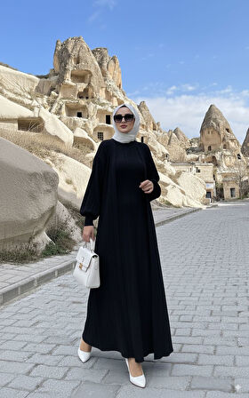 Kadın Balıkçı Yaka Hırkalı Triko Tessettür Elbise