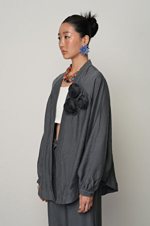 Kadın Gül Detaylı Düz Renk Oversize Kesim Kimono