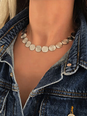 Pul Pullu Plaka Model Silver Renk Kolye