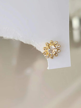 Çiçek Model Kıkırdak Piercing Tragus Helix Altın Gold Renk Küpe