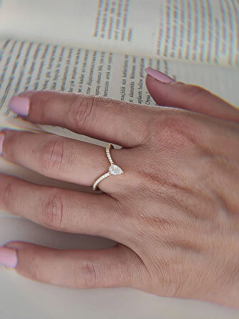 V Model Damla Zirkon Taşlı Ayarlanabilir Gold Altın Renkli Yüzük