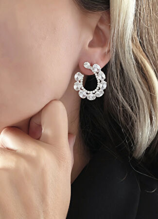 Çiçek Model Zirkon Taşlı Abiye Gümüş Renk Küpe