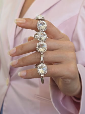Riviere Kristal Taşlı Çiçek Model Şeffaf Renkli Bileklik