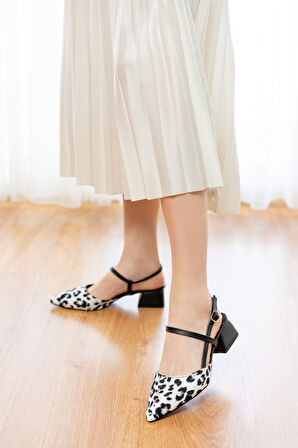 Elsa Siyah Leopar Bileğe Dolamalı (4 cm Topuk Boyu ) Sivri Burun Topuklu Babet Ayakkabı