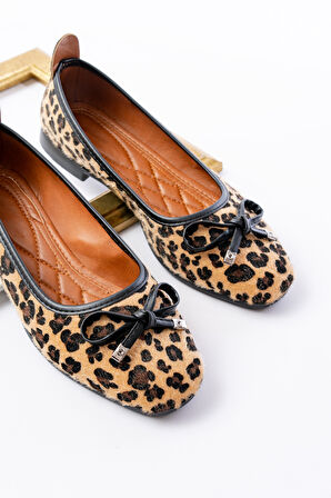 Potin Leopar Fiyonklu ( 2 cm) Oval Burunlu Günlük Kullanım Babet