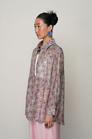 KADIN ÇİÇEK DESENLİ OVERSİZE KESİM GÖMLEK