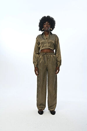 KADIN BELİ LASTİKLİ BOL PAÇA ÇİZGİLİ PANTOLON