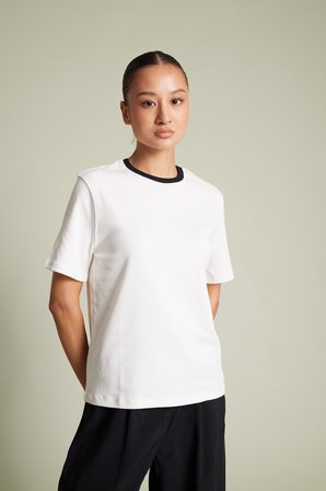 Pamuklu Kısa Kollu Kontrast Bisiklet Yaka T-shirt