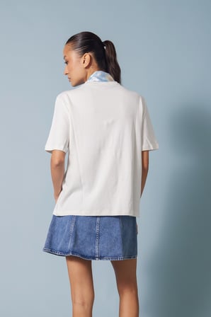 FULARLI BİSİKLET YAKA T-SHIRT