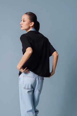 FULARLI BİSİKLET YAKA T-SHIRT