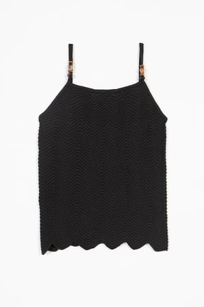 HALTER YAKA BONCUK DETAYLI ASKILI TRİKO TOP