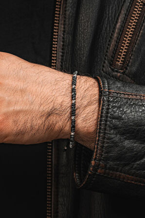 Siyah Hematit Taşlı Ayarlanabilir İpli 925 Ayar Gümüş Detaylı Erkek Bileklik