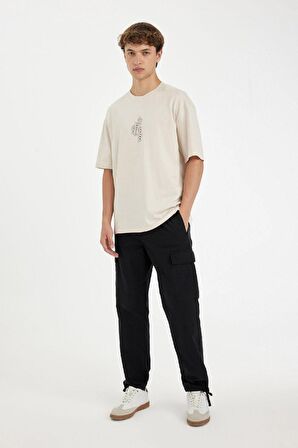 DeFacto Yazlık Pantolon Wide Leg Bol Rahat Kesim Kargo Cepli Paraşüt Geniş Bol Paça C9156AX24AUBK81