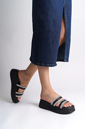 ELISE Düz Topuklu Şeritli Taşlı Kalın ve Ortopedik Taban Kadın Terlik ST - Siyah