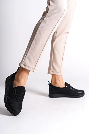 VIOLET Bağcıklı Lastikli Ortopedik Rahat Taban Cilt Detaylı Klasik Kadın Babet Anne Ayakkabısı ST - Siyah