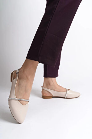 ALLISON Tokalı Ortopedik Rahat Taban Taş Detaylı Kadın Babet Ayakkabı  KT - Krem