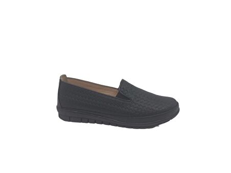 Zerhan 175 Kadın Siyah Günlük Kullanım Comfort Ayakkabı