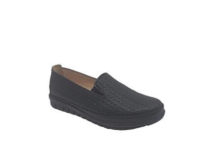 Zerhan 175 Kadın Siyah Günlük Kullanım Comfort Ayakkabı