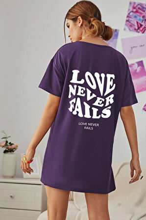 Unisex Love Never Fails Baskılı T-shirt