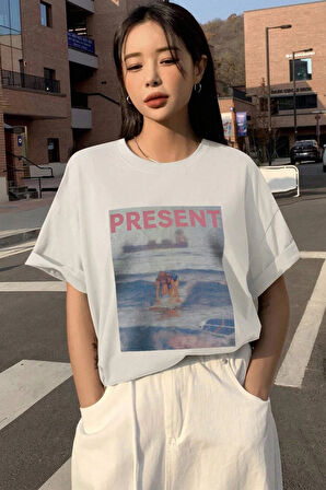 Uyguntarz Unisex Present Baskılı Oversize Tshirt