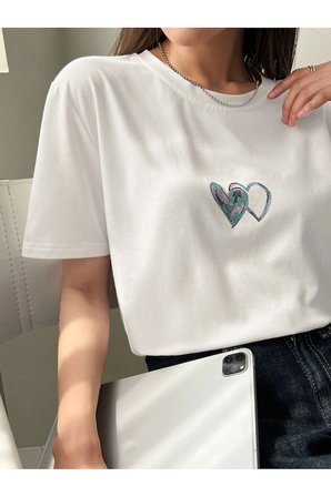 Kalp Baskılı Tasarım Tshirt