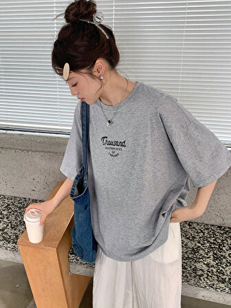 Unisex Thousand Baskılı Tasarım Tshirt