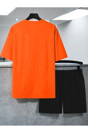 Unisex Papatya Kelebek Tasarım Basklı Tshirt Şort Takımı
