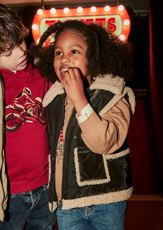 Mayoral 4-10 Yaş Kız Çocuk Siyah Polar Astarlı Fermuarlı Yelek