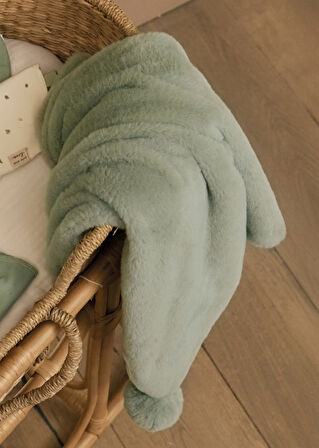 Mayoral 100x80 cm Yeşil Renk Battaniye – Yumuşak, Ponponlu ve Şık Bebek Battaniyesi