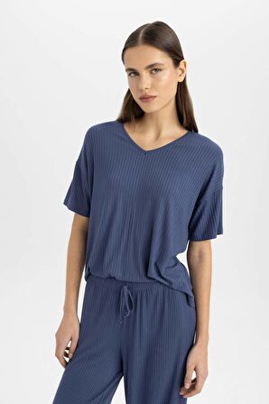 DeFacto Regular Fit V Yaka Kısa Kollu Casual Pijama Üstü-Fall in Love B6181AX24SPIN113