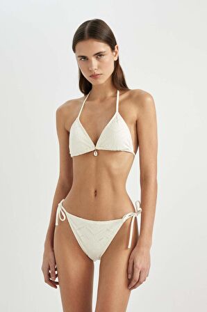 DeFacto Fall in Love Regular Fit Nakışlı Bikini Alt B6895AX24SMWT16