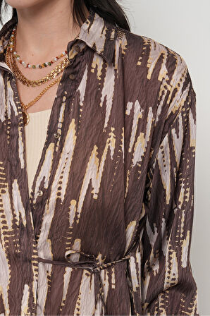 KADIN DESENLİ BELDEN BAĞLAMALI GÖMLEK