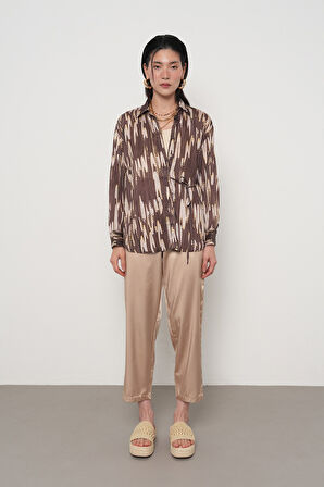 KADIN DESENLİ BELDEN BAĞLAMALI GÖMLEK