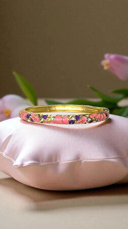 Pembe Mor Yaprak Desenli Mineli Çelik Bilezik