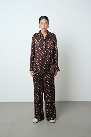 Kadın Yandan Bağlamalı Puantiye Desenli Kahverengi Gömlek