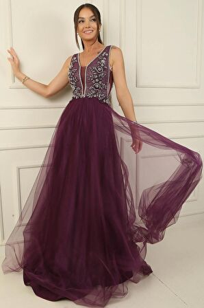 Taş Ve Boncuk İşlemeli Astarlı Uzun Tül Elbise