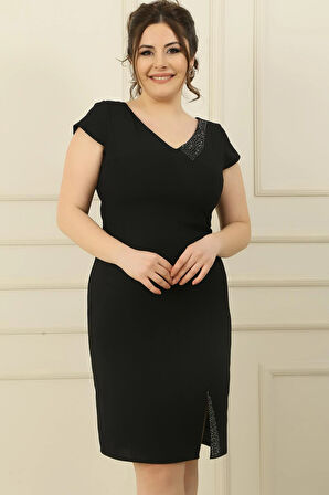 Ön Arka V Yaka Astarlı Yarım Ay Kollu Taş Boncuk Detaylı Büyük Beden Elbise