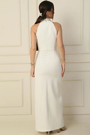 Taş Detaylı Önü Yırtmaçlı Uzun Elbise