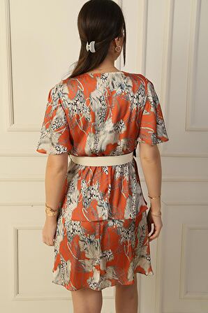 Kruvaze Yaka Karışık Leopar Desen Eteği Katlı Kemerli Saten Elbise