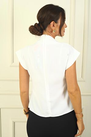 Degaje Yaka Önü Detaylı Krep Saten Bluz